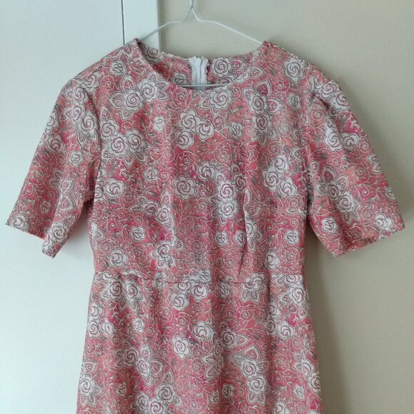 Handmade Modest Dress 36"B 31"W Pink Floral Mennonite - Picture 1 of 9